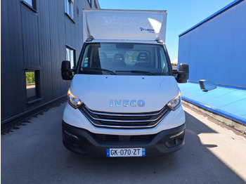 Dobozos kisteherautó IVECO Daily 35c16