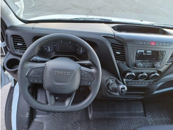 Vontató IVECO Daily 35S16H3.0: 2 kép.