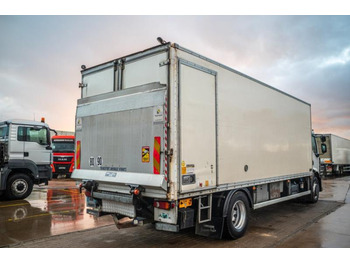 Dobozos felépítményű teherautó Renault PREMIUM 300DXI+POUSSIN/CHICKEN/KUIKEN/KÛKEN+DHOLLANDIA: 3 kép. Dobozos felépítményű teherautó Renault PREMIUM 300DXI+POUSSIN/CHICKEN/KUIKEN/KÛKEN+DHOLLANDIA: 3 kép.