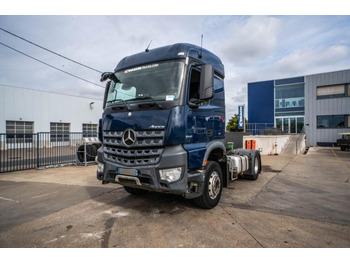 Nyergesvontató MERCEDES-BENZ Actros 1843