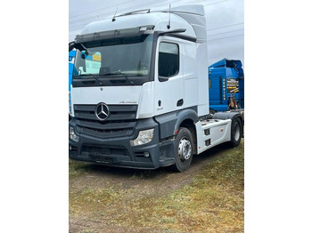 Nyergesvontató MERCEDES-BENZ Actros 1846