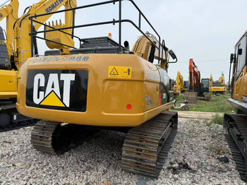 Lánctalpas kotró CATERPILLAR 320D2