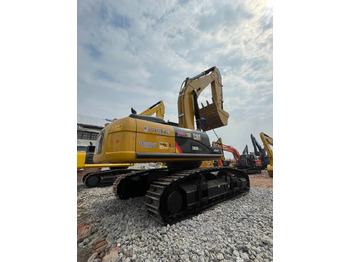 Lánctalpas kotró CATERPILLAR