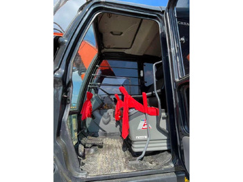 Lánctalpas kotró Hitachi ZX 120: 3 kép.