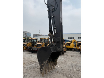 Lánctalpas kotró Hyundai HX 220: 5 kép. Lánctalpas kotró Hyundai HX 220: 5 kép.