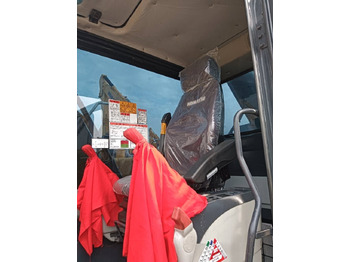 Új Lánctalpas kotró Komatsu PC 130: 4 kép.