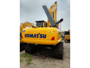 Új Lánctalpas kotró Komatsu PC 220-8: 2 kép. Új Lánctalpas kotró Komatsu PC 220-8: 2 kép.