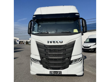 Nyergesvontató IVECO S-WAY