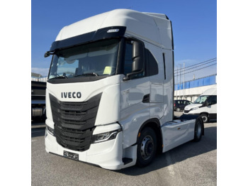 Nyergesvontató IVECO S-WAY