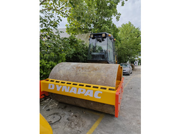 Talajtömörítő DYNAPAC CA30D USED ROAD ROLLER: 3 kép. Talajtömörítő DYNAPAC CA30D USED ROAD ROLLER: 3 kép.