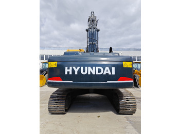 Lánctalpas kotró Hyundai 300LC-9S 300: 5 kép. Lánctalpas kotró Hyundai 300LC-9S 300: 5 kép.