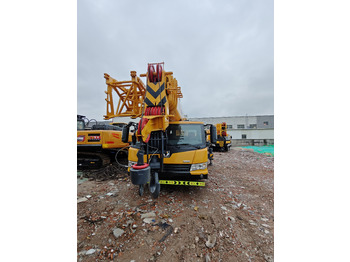 Autódaru XCMG XCT50 50T Crane: 4 kép. Autódaru XCMG XCT50 50T Crane: 4 kép.