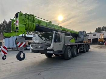 Zoomlion ZTC800V Used 80ton trcuk crane lízing zoomlion ZTC800V Used 80ton trcuk crane: 4 kép.
