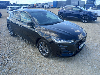 Autó FORD