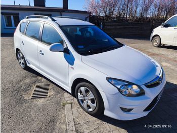 Autó HYUNDAI