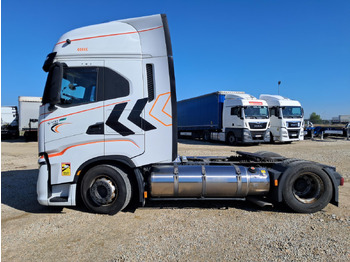 Nyergesvontató IVECO AS440ST/FP LT LNG CIĄGNIK SIODŁOWY: 4 kép.