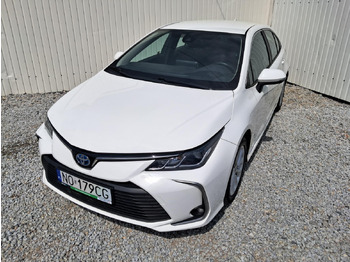Autó TOYOTA COROLLA SEDAN: 2 kép.
