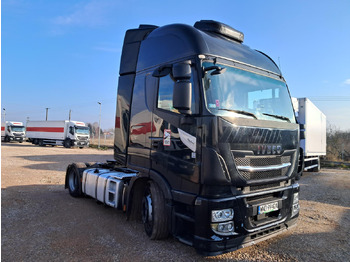 Nyergesvontató IVECO
