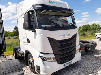 Nyergesvontató IVECO S-WAY