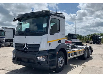 Horgos rakodó teherautó MERCEDES-BENZ Actros 2543