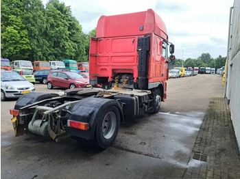 Nyergesvontató DAF XF 105 460 , Manual Gearbox , PTO , Tipper Hydraulics , Airco , Superspace Cab: 3 kép.