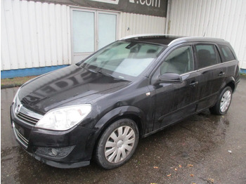 Autó OPEL