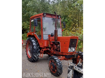 Traktor BELARUS