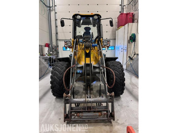 Gumikerekes homlokrakodó 2019 Everun ER 25 Hjullaster med klappvingeskuffe - Sandstrøer - Tannskuffe - Pallegafler - Kosteaggregat: 2 kép.