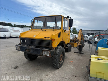 Többcélú/ Speciális jármű UNIMOG