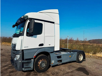 Nyergesvontató Mercedes-Benz Actros 1843 Euro 6.: 3 kép.