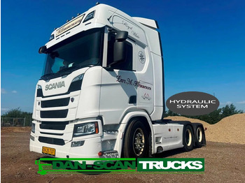 Nyergesvontató SCANIA R