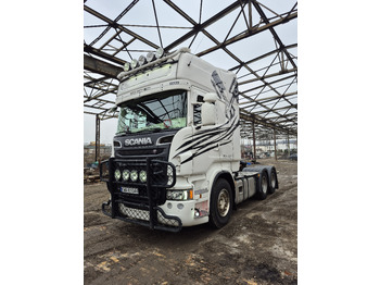 Nyergesvontató SCANIA R 560