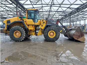 Gumikerekes homlokrakodó VOLVO L150H: 5 kép.