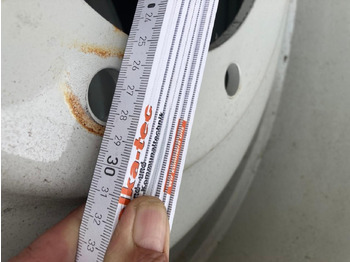 Gumiabroncs 2X 440/65R28//2X 540/65R38 VALTRA: 3 kép.