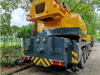 Autódaru XCMG QY130K 130T 130ton: 3 kép.