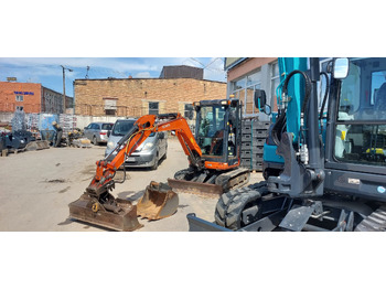 Minikotró Kubota U27-4 HI: 5 kép.