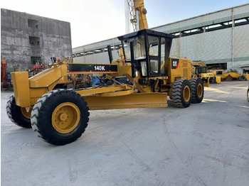 Gréder CATERPILLAR 140K