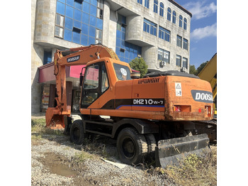 Gumikerekes kotró DOOSAN DH210W-7