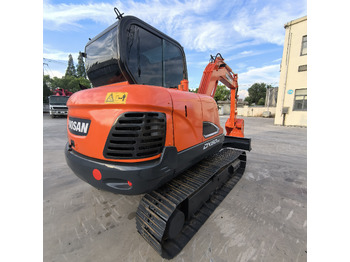 Lánctalpas kotró DOOSAN DX60