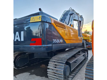 Gumikerekes kotró Hyundai 350LVS  excavator: 4 kép.