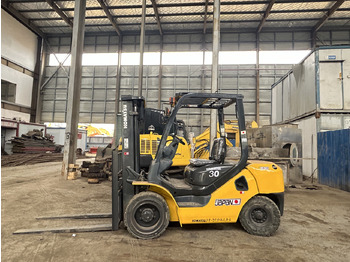 Dízel targonca KOMATSU