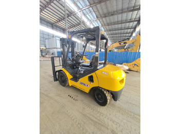 Dízel targonca KOMATSU