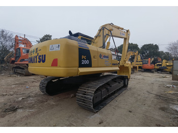 Lánctalpas kotró KOMATSU PC200-8