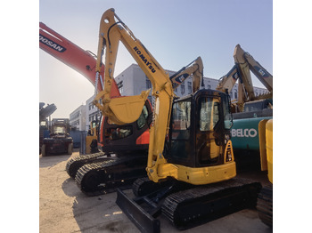 Minikotró Komatsu PC55MR: 2 kép.
