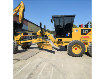Gréder CATERPILLAR 140H