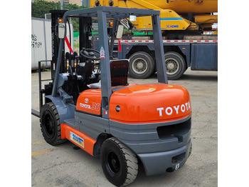 Dízel targonca KOMATSU