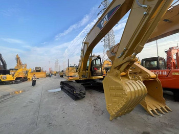 Lánctalpas kotró CATERPILLAR 320B