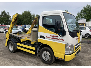 Konténerszállító FUSO