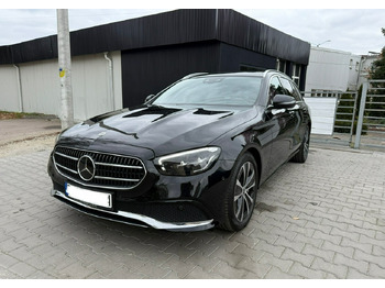Autó MERCEDES-BENZ