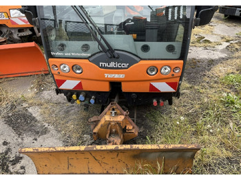 Billenőplatós teherautó MULTICAR